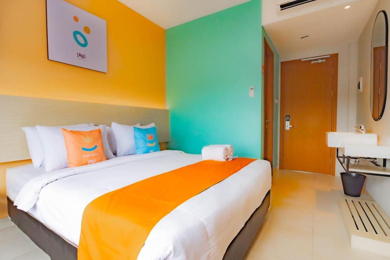 Sans Hotel Alexander Bandung Exterior photo